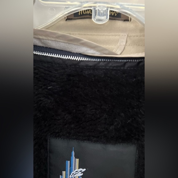 Men’s Misty Harbor Size 44 Long Beige Faux Fur Lined Rain Coat. - Picture 3 of 16